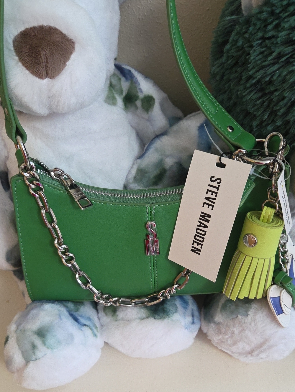 NWT Steve Madden Bright Green Shoulder Bag with Silver Chain